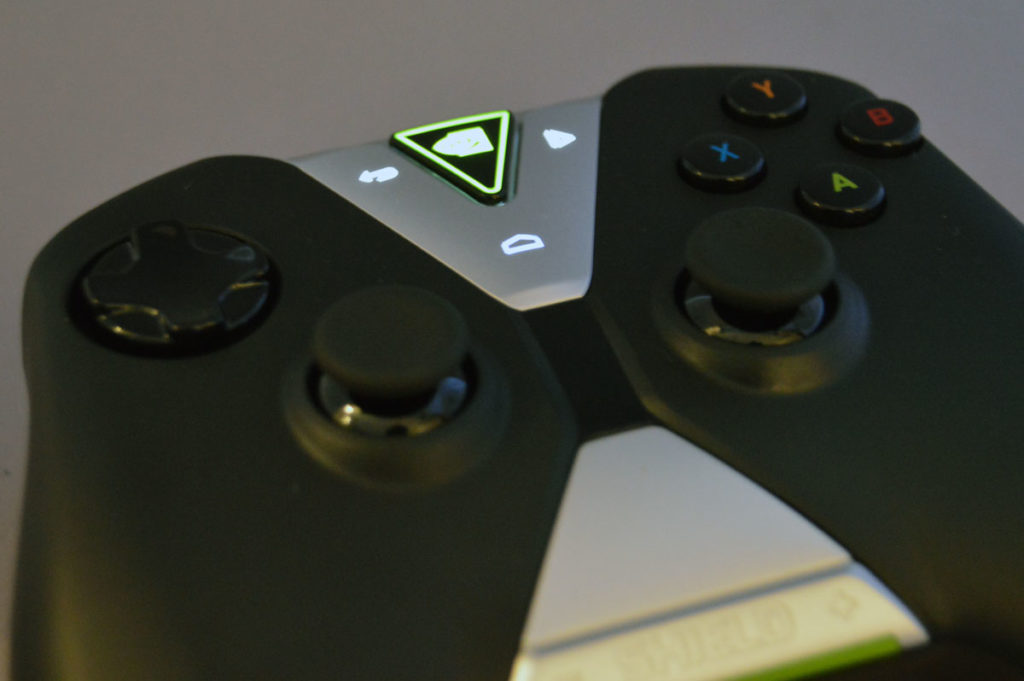 nvidia-shield-android-tv-manette3