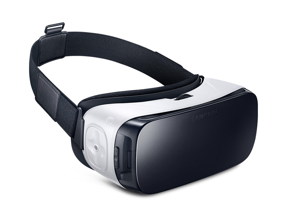 Samsung Gear VR powered by OCULUS
